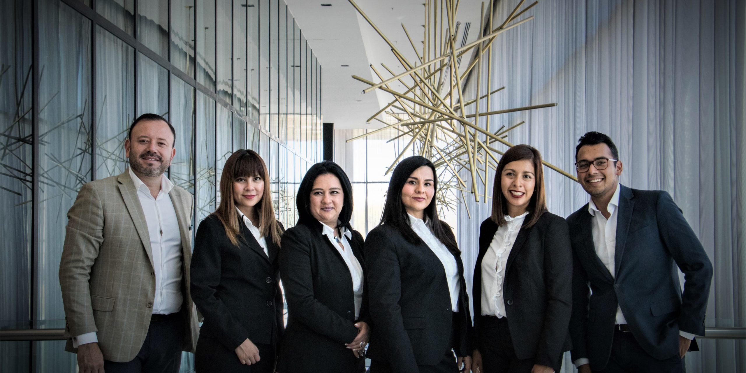 group-of-people-in-dress-suits-776615 Gestion evenements pour office du tourisme