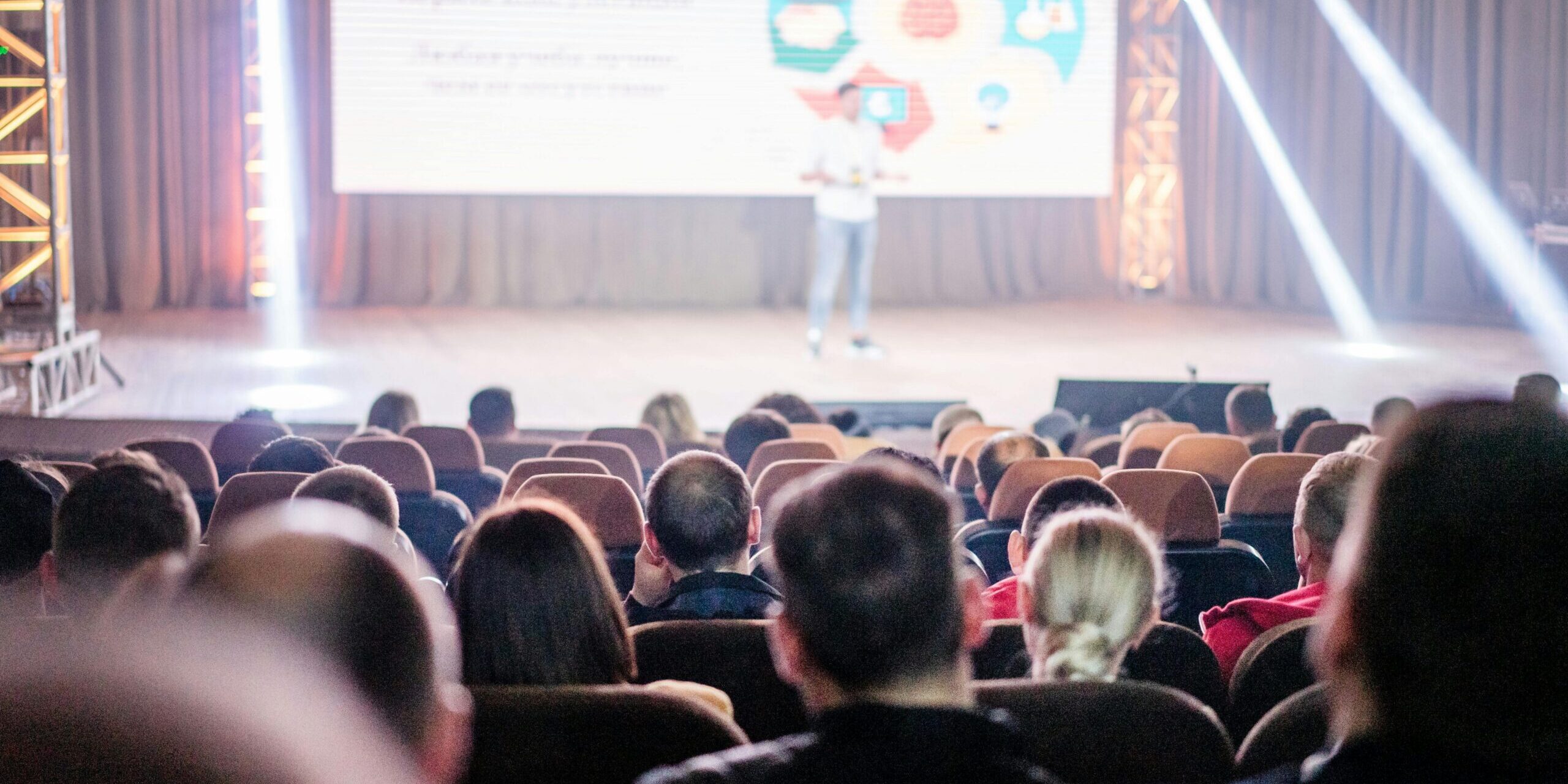 Exploitation déléguée de lieux événementiels DSP – Outsourcing Exploitation déléguée de lieux événementiels DSP - Outsourcing